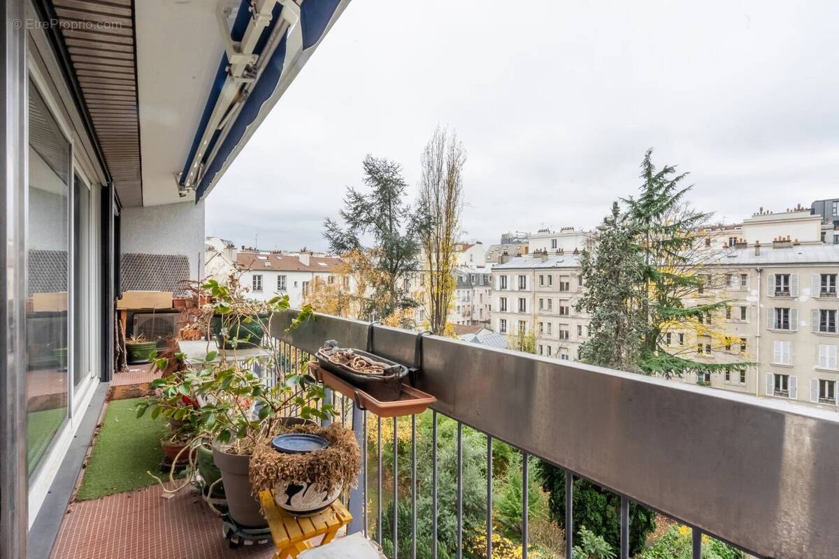 Appartement à PARIS-14E