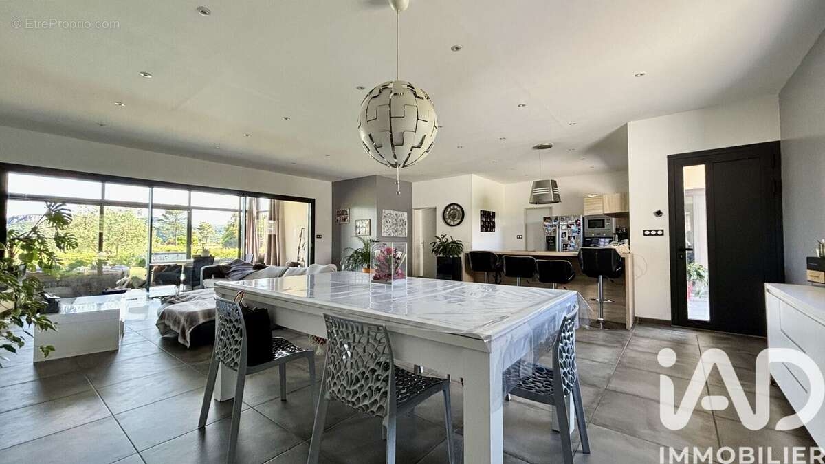 Photo 8 - Maison à VALLON-PONT-D'ARC