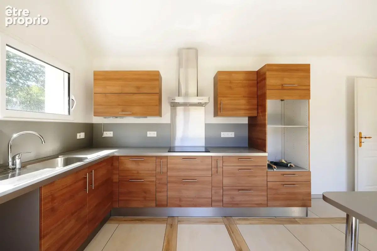 Nouaillé-maupertuis, maison familiale rénovée, 208 m2 habitables - photo 5