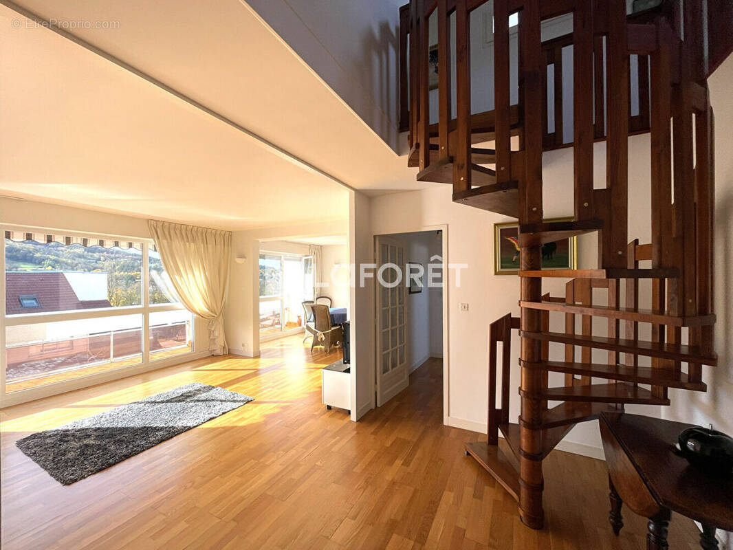 Appartement à LONS-LE-SAUNIER