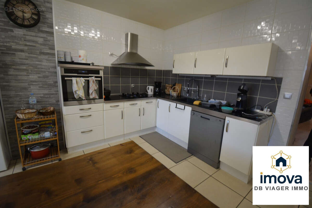 Maison à PUY-GUILLAUME