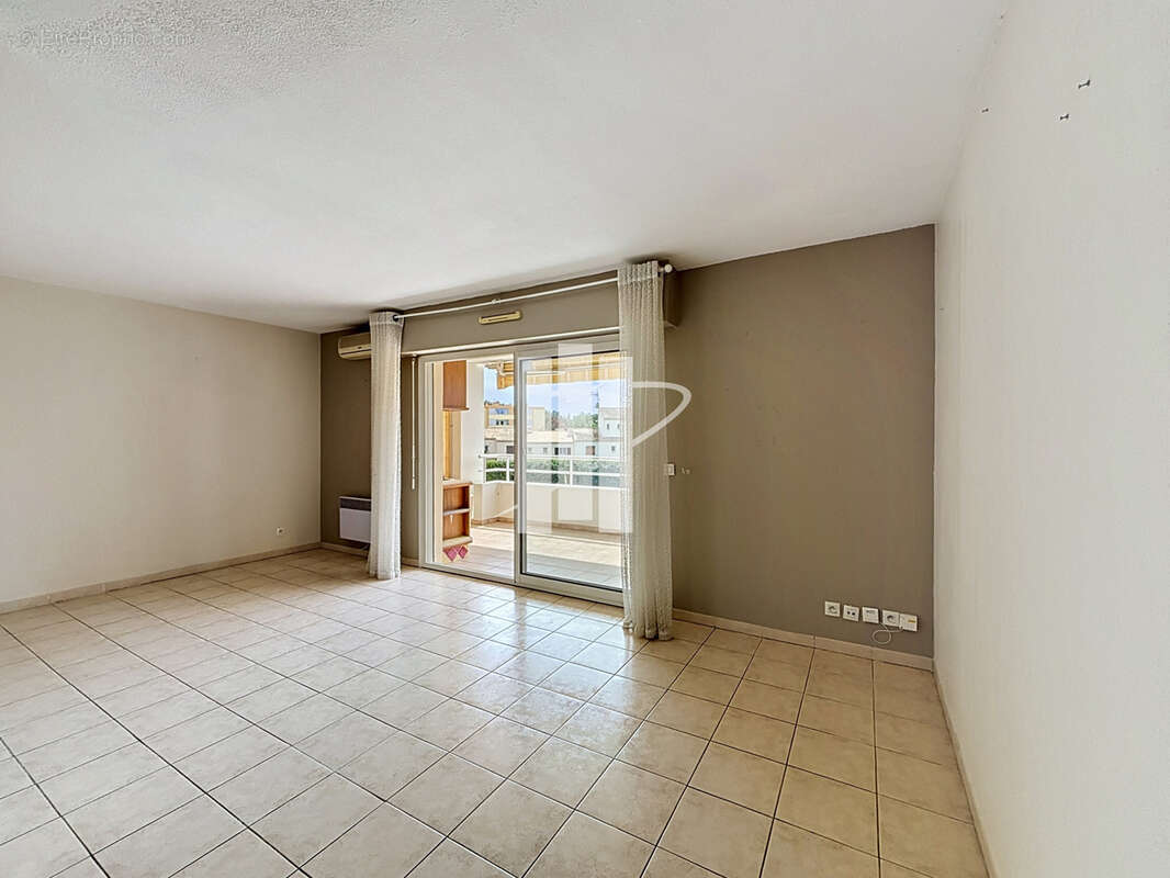 Appartement à SAINT-RAPHAEL