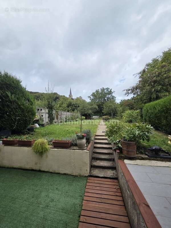 Maison à MONT-DEVANT-SASSEY