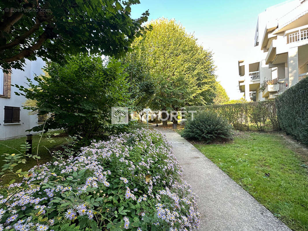 Appartement à ETIOLLES