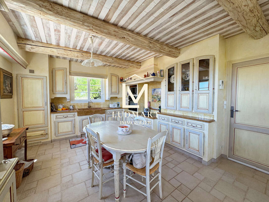 Maison à LORGUES
