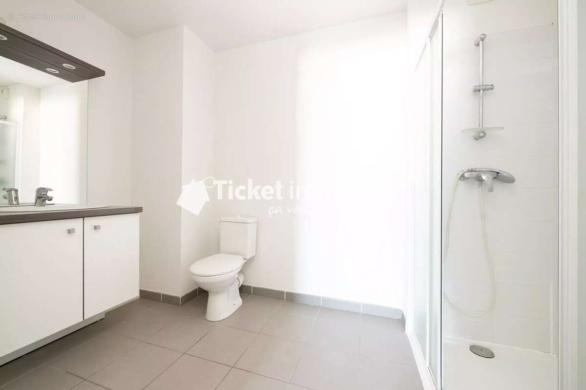 Appartement t3 61m2 cornebarrieu avec balcon, deux places de parking, concierge etc... - photo 10