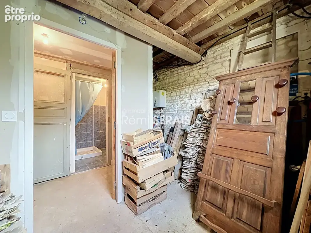 Maison en pierres a renover, proche de potigny - photo 6