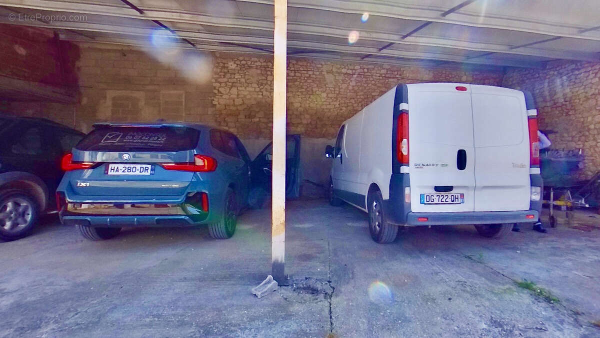 Maison à VIRE-SUR-LOT