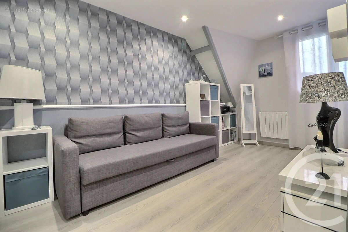 Maison à AULNAY-SOUS-BOIS