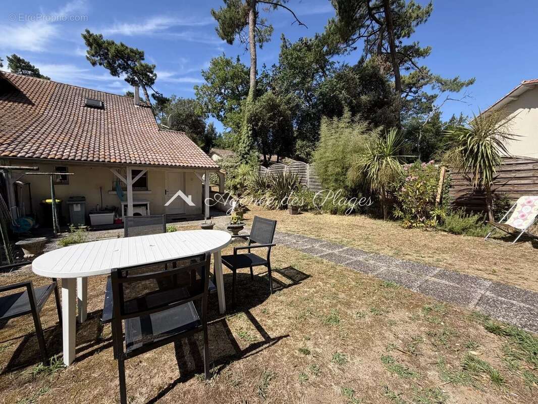 Maison à MESCHERS-SUR-GIRONDE