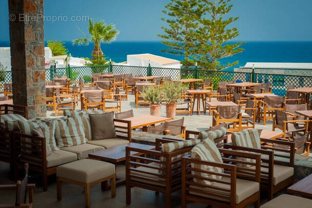 Commerce à CANNES
