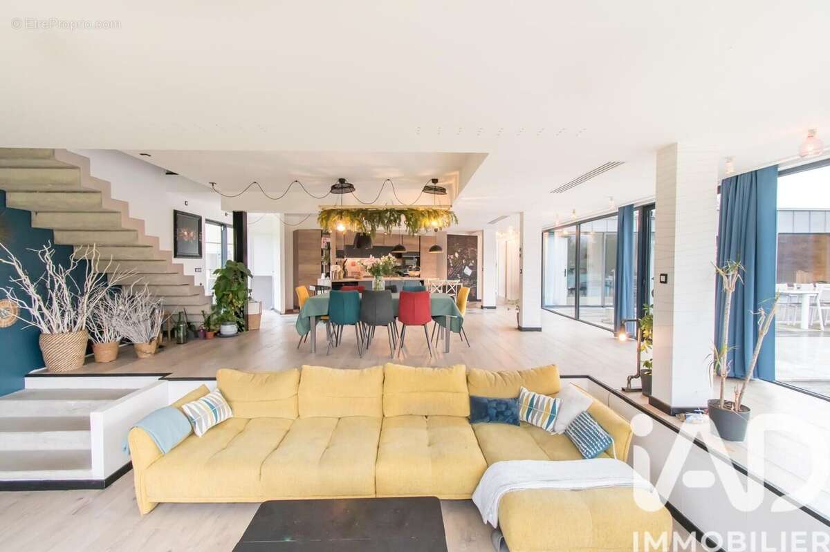 Maison 300 m² à Guigneville-Sur-Essonne  - photo 8