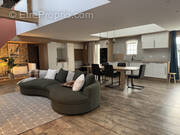 Maison à SAINT-COSME-EN-VAIRAIS