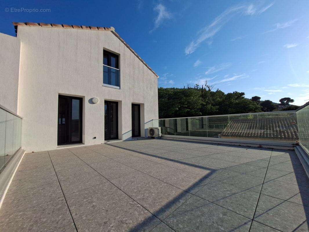  comme une villa suspendu ... des terrasses à perte de vue et le charme d'une demeure de caractère - photo 6