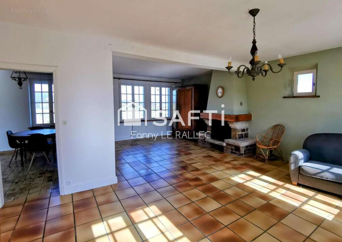 Maison 154 m² à Plougrescant  - photo 4