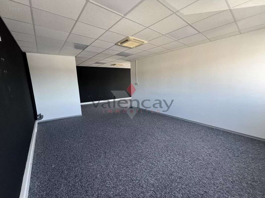 Lutterbach , cite de  l habitat  bureaux 64 m² env - photo 6