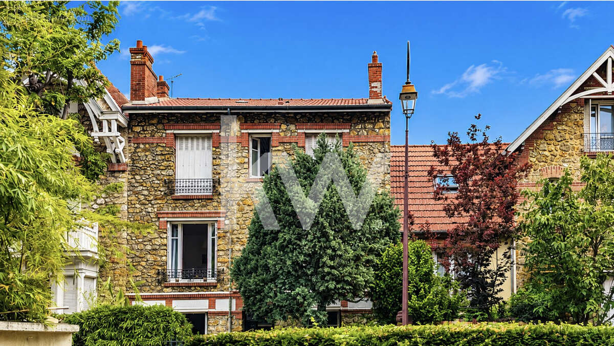 Maison 147 m² à Enghien-Les-Bains  - photo 2