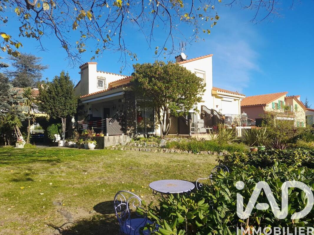 Photo 1 - Maison à ARLES-SUR-TECH
