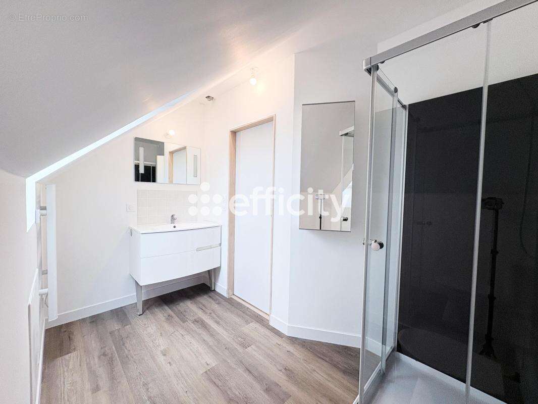 Maison 126 m² à Moyon  - photo 15