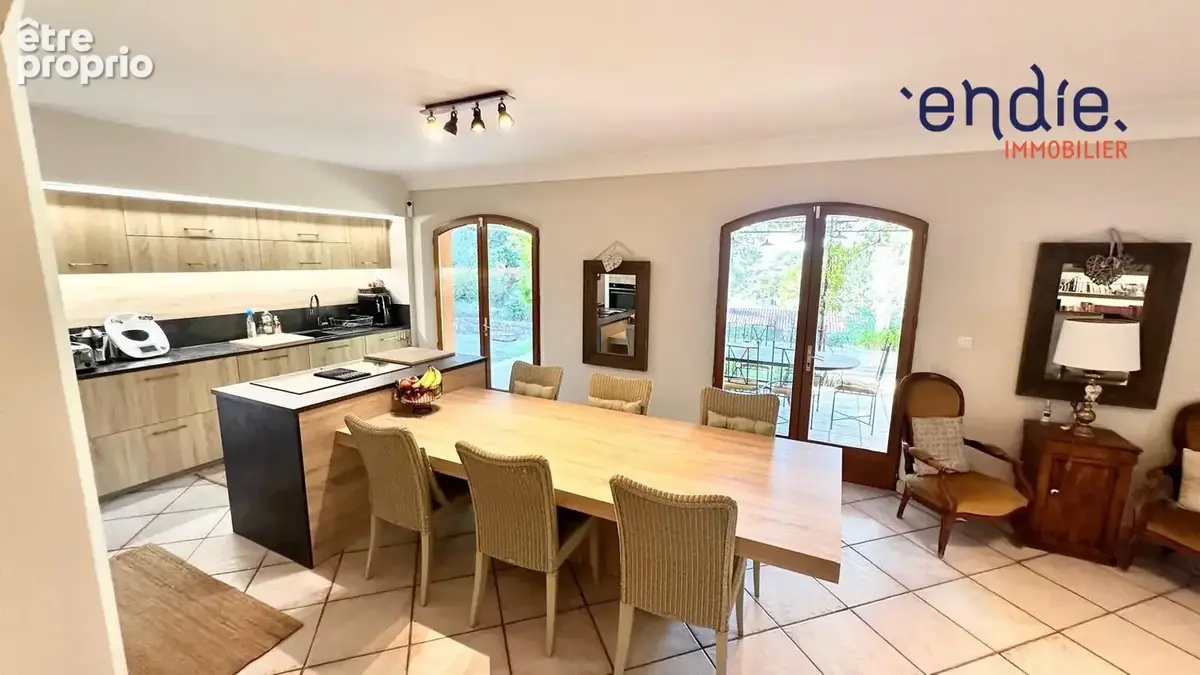 Maison 6 pièces 158 m² à vendre à Lorgues (83510) - photo 5