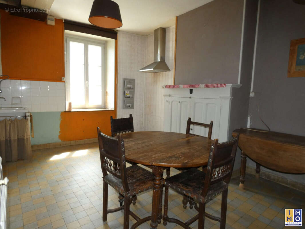 Maison à HUMBLIGNY