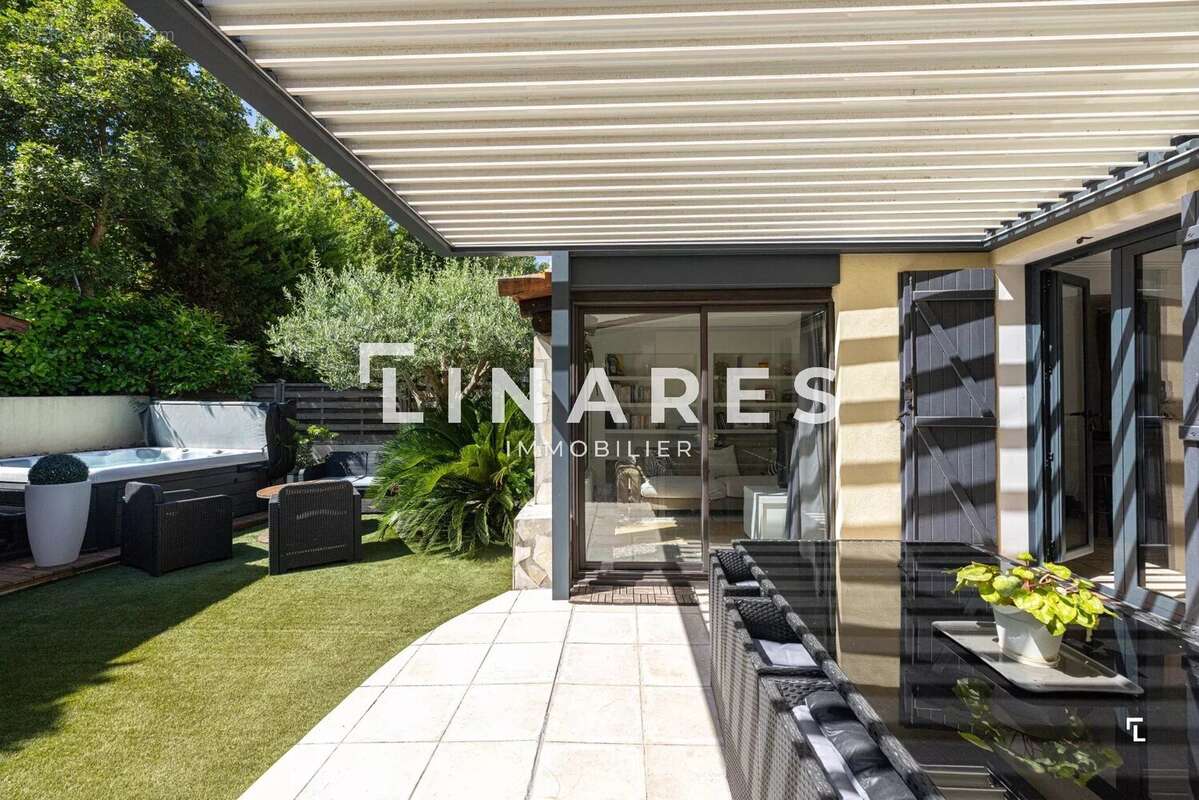 L'APAISANTE - Villa T4 de 121m² - Jardin de 186m² - Parking - 13011 LA VALENTINE - photo 5