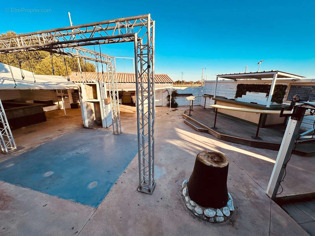 Commerce à TORREILLES