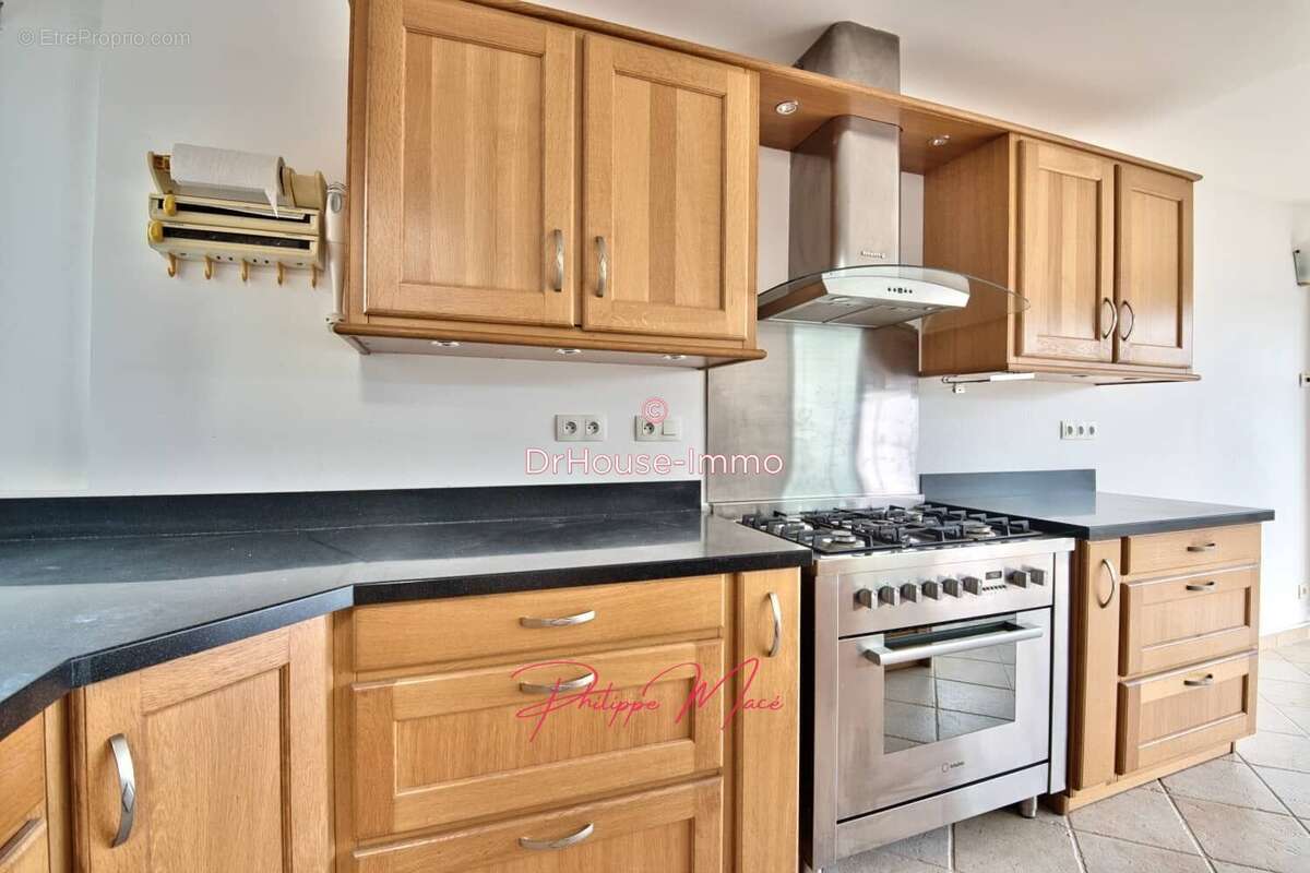 Maison à AUZOUVILLE-SUR-RY