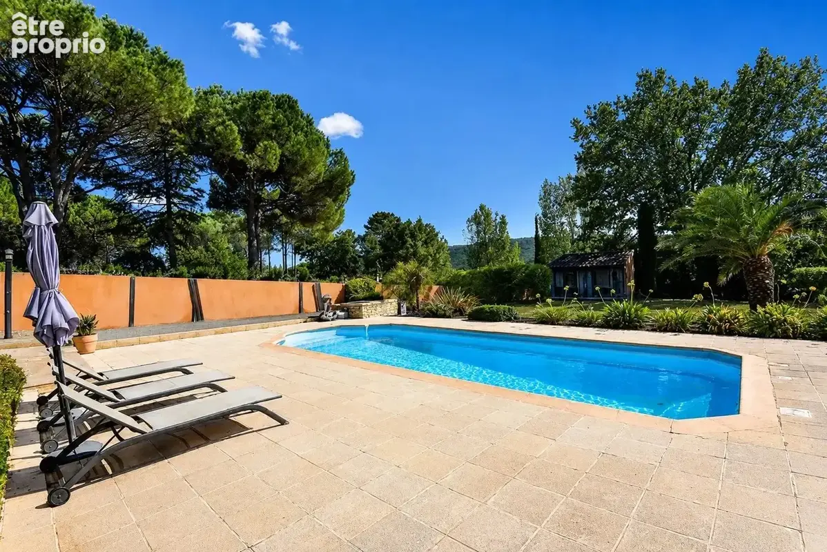 Bagnols-en-Forêt – Villa 200 m² avec appartement indépendant terrain 5 200 m² - photo 15