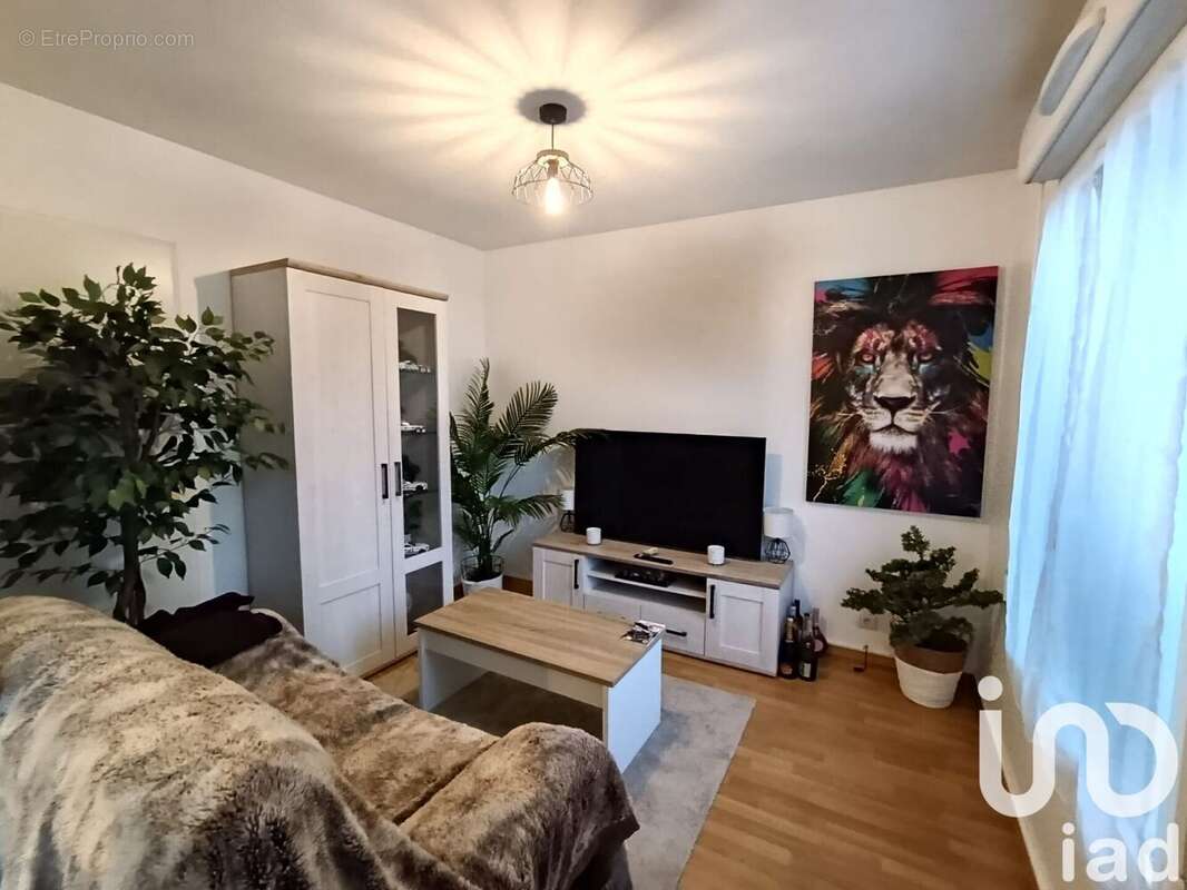 Photo 8 - Appartement à SAINT-FARGEAU-PONTHIERRY