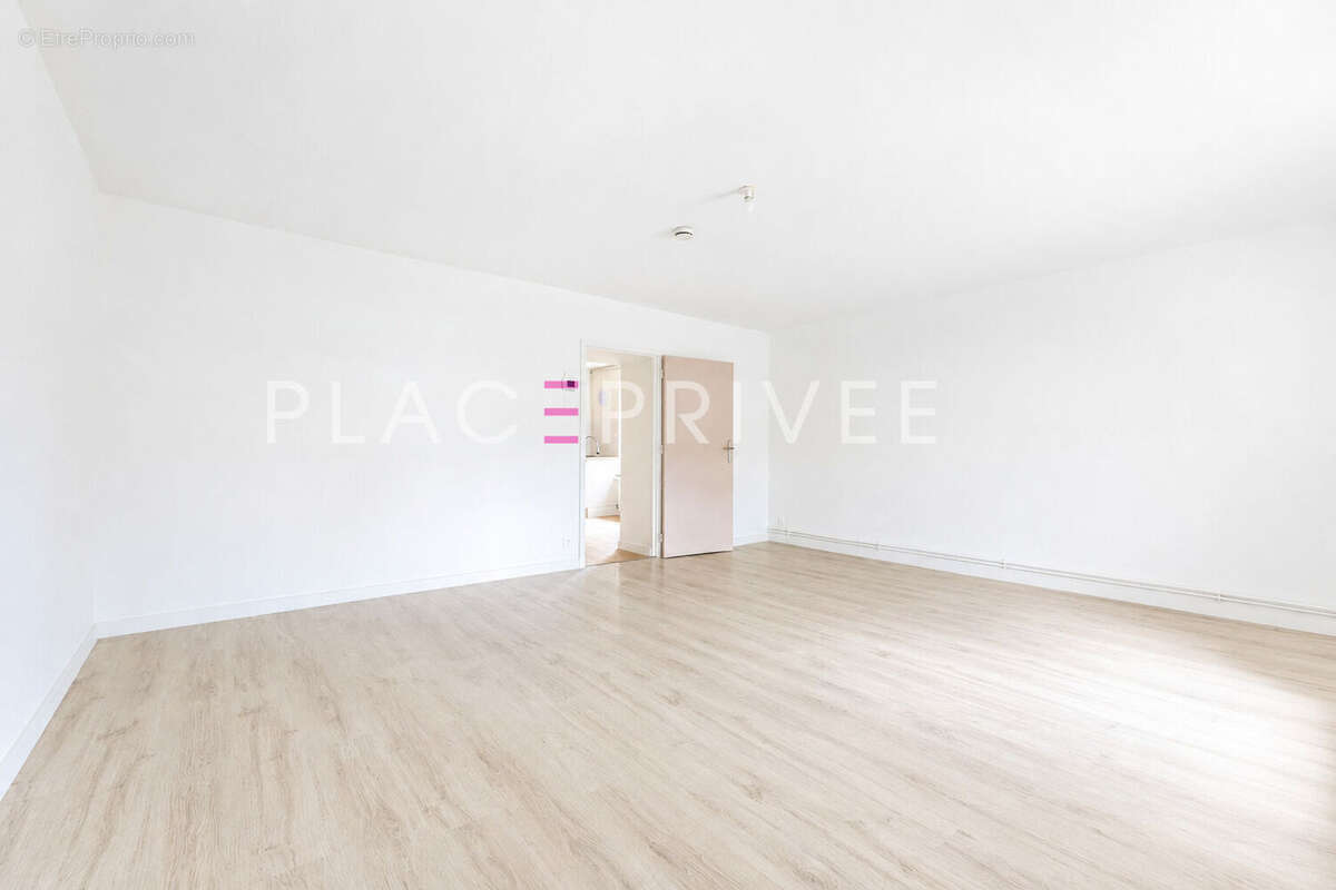 Appartement à DOGNEVILLE