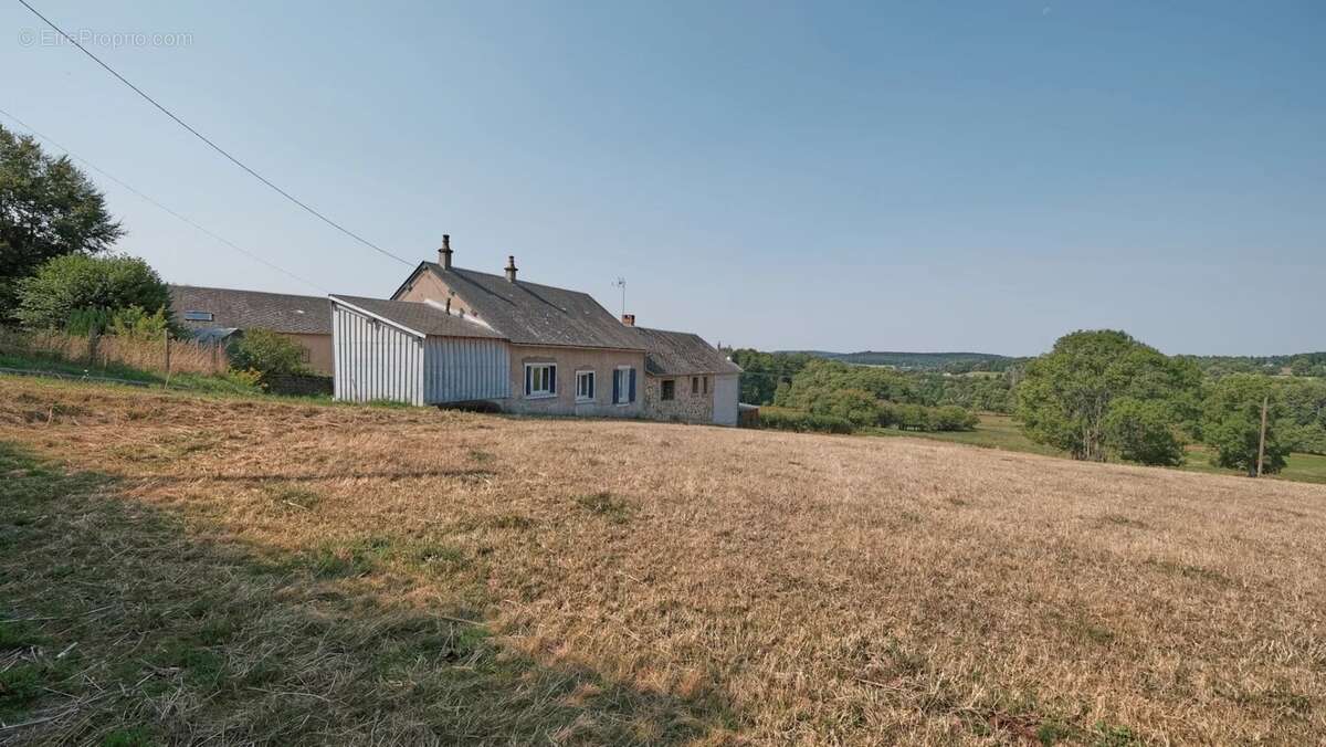 Maison à ARLEUF