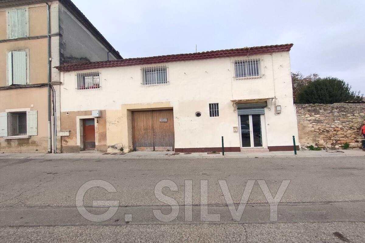 Appartement à CADEROUSSE