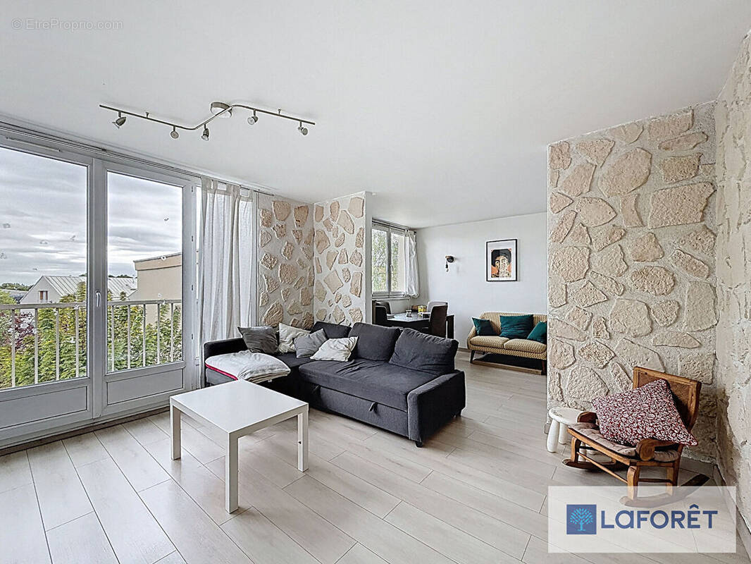 Appartement à LE PLESSIS-TREVISE
