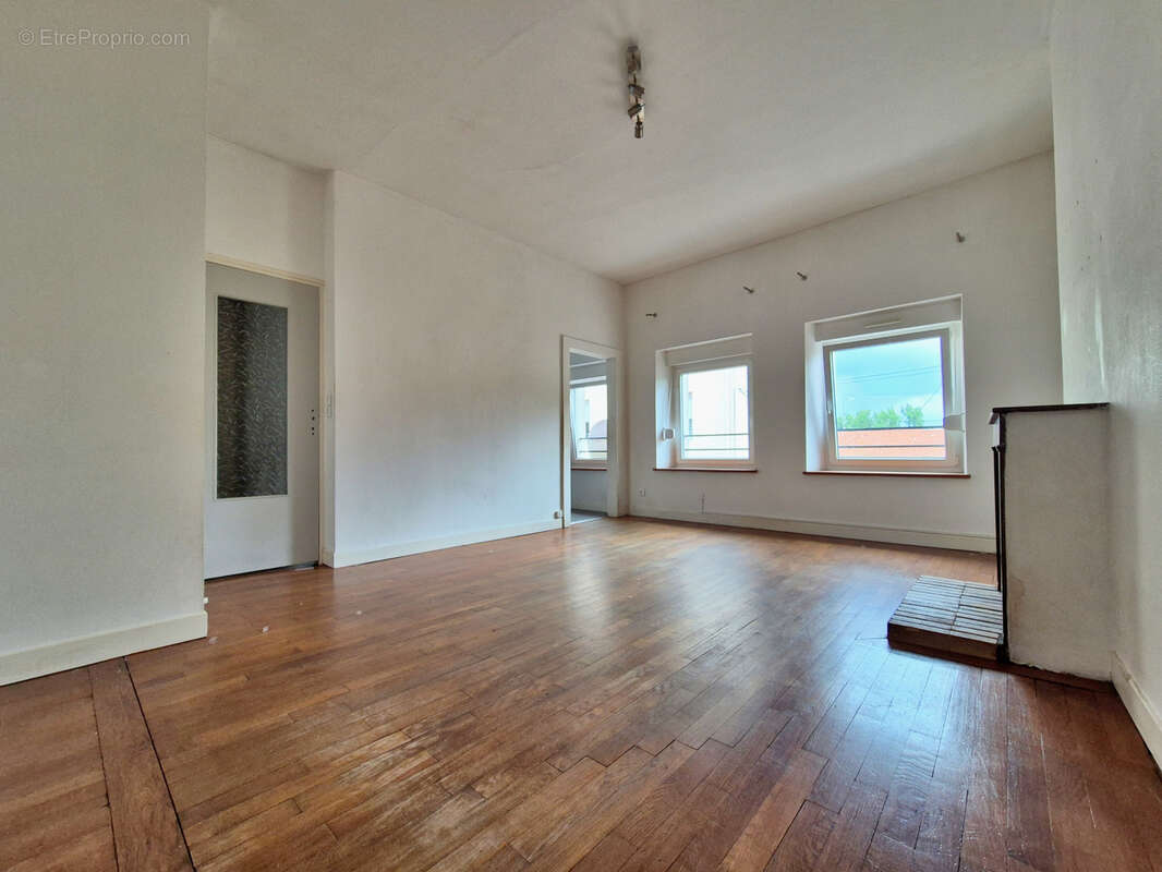 Appartement à PAGNY-SUR-MEUSE
