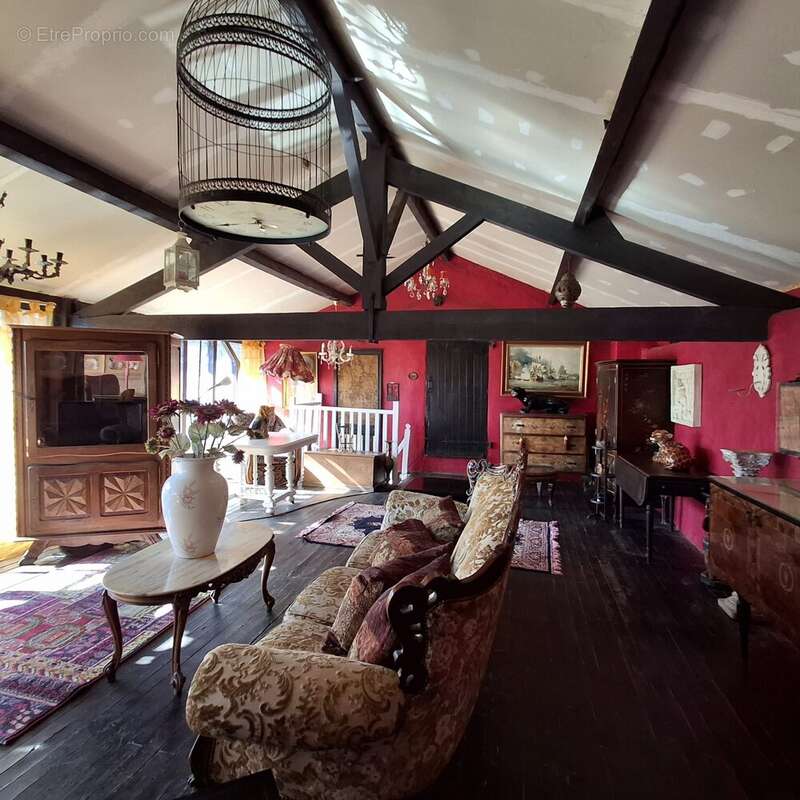 Maison à CHASSENEUIL-SUR-BONNIEURE