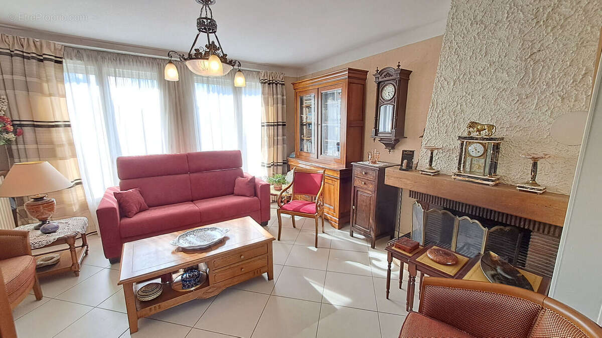 Maison à SAINT-REMY-LES-CHEVREUSE