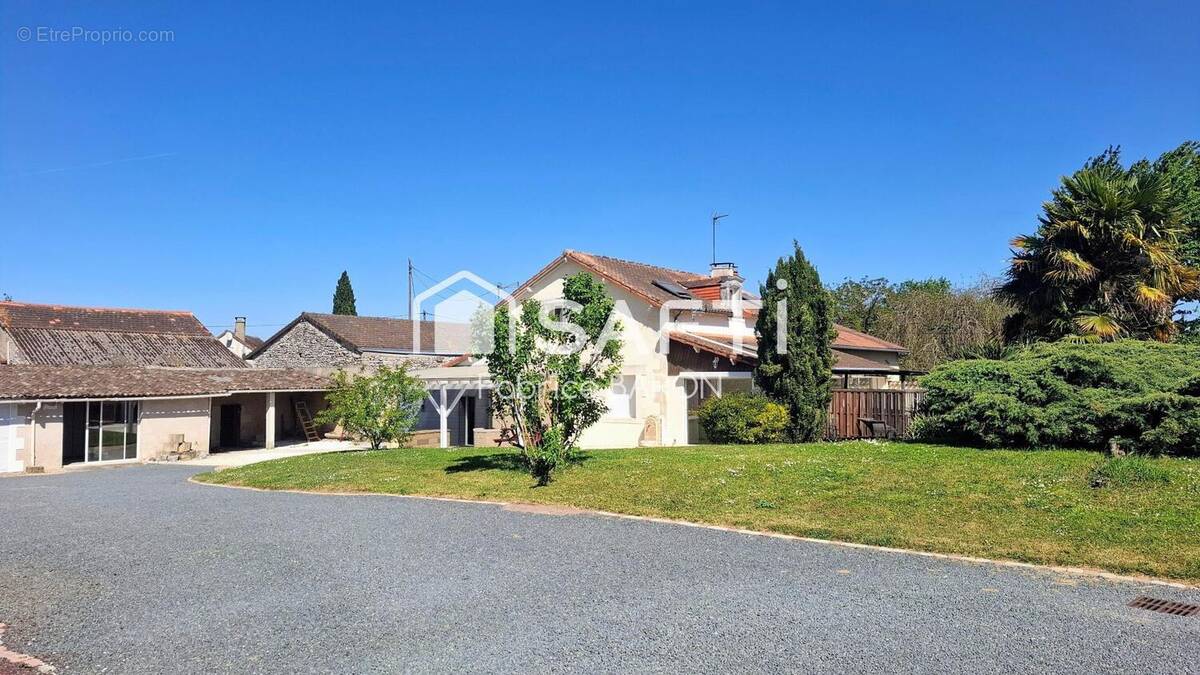 Photo 1 - Maison à CHENEVELLES