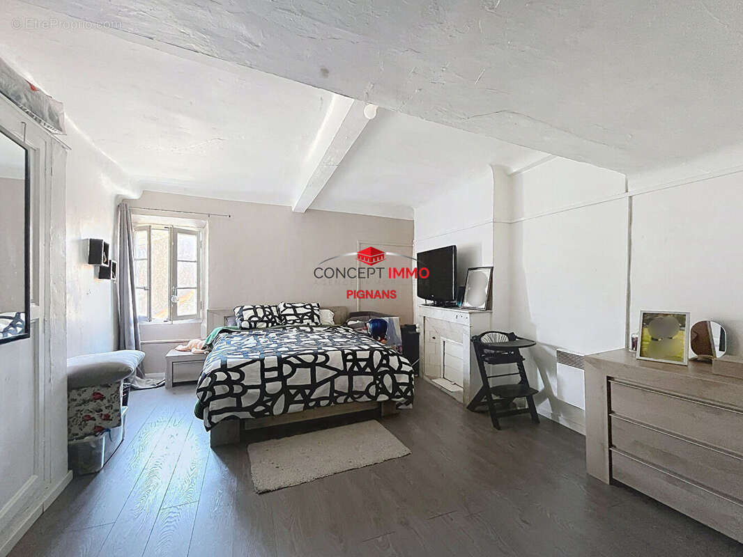 Maison à PIGNANS