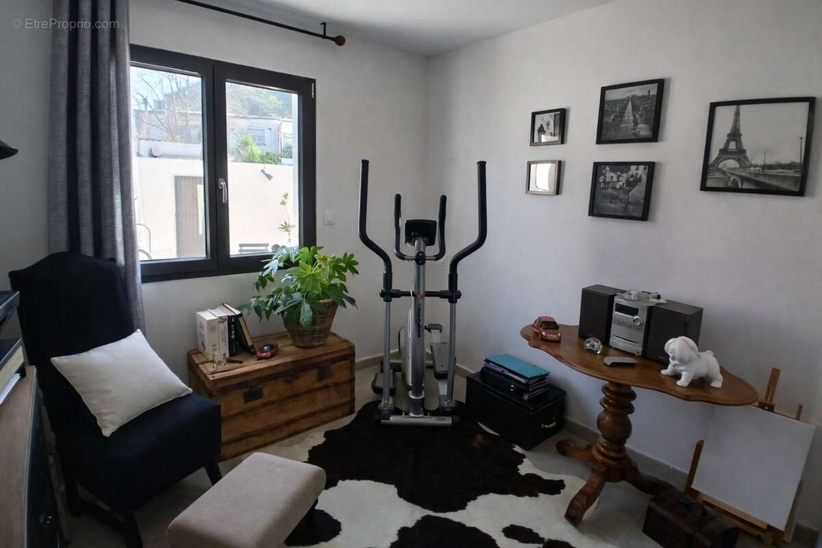 Villa plain-pied contemporaine 3 chambres avec suite parentale et terrain piscinable - photo 12