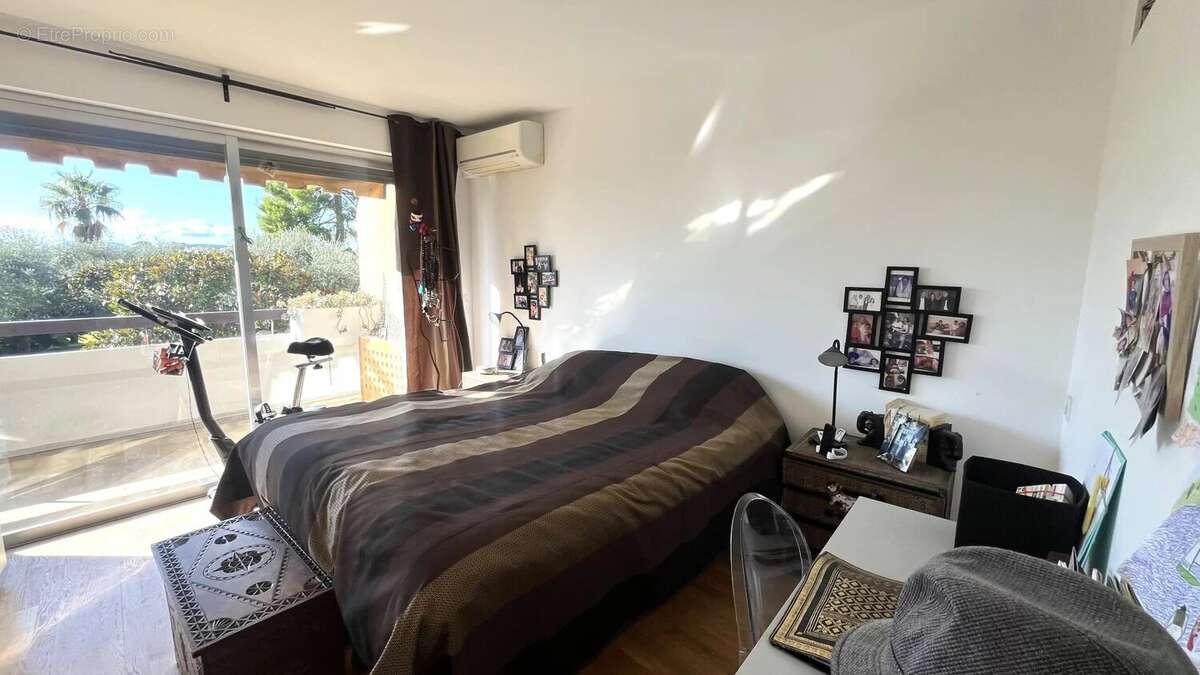 Appartement à LE CANNET