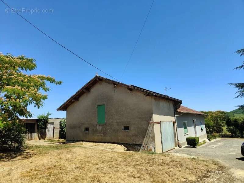 Maison à SEISSAN