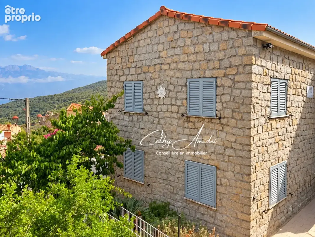 Maison à OSANI