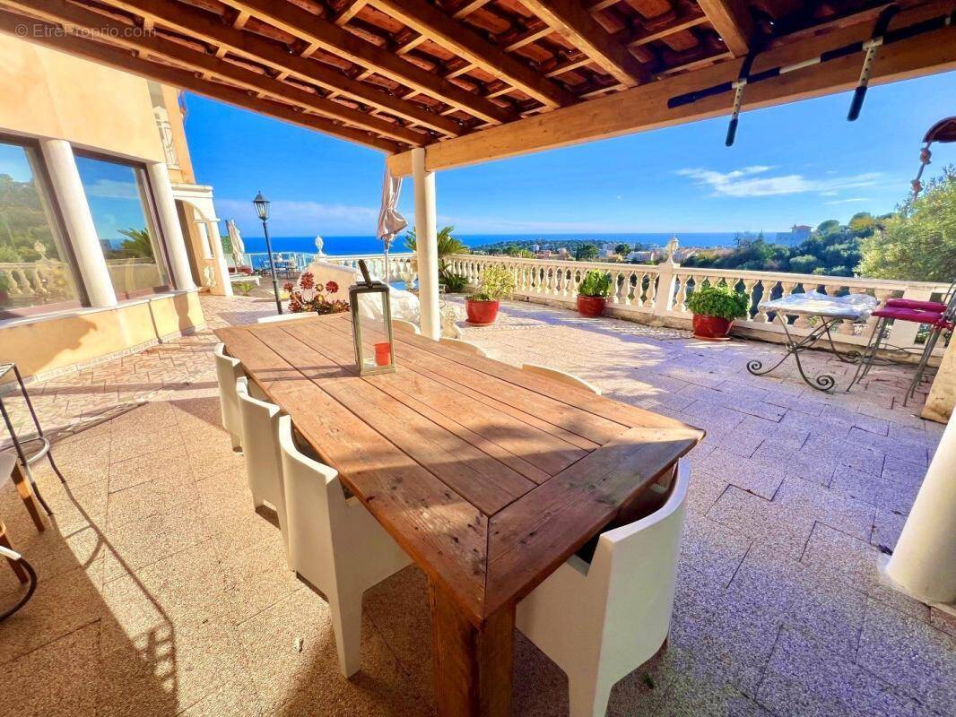 Maison à ROQUEBRUNE-CAP-MARTIN