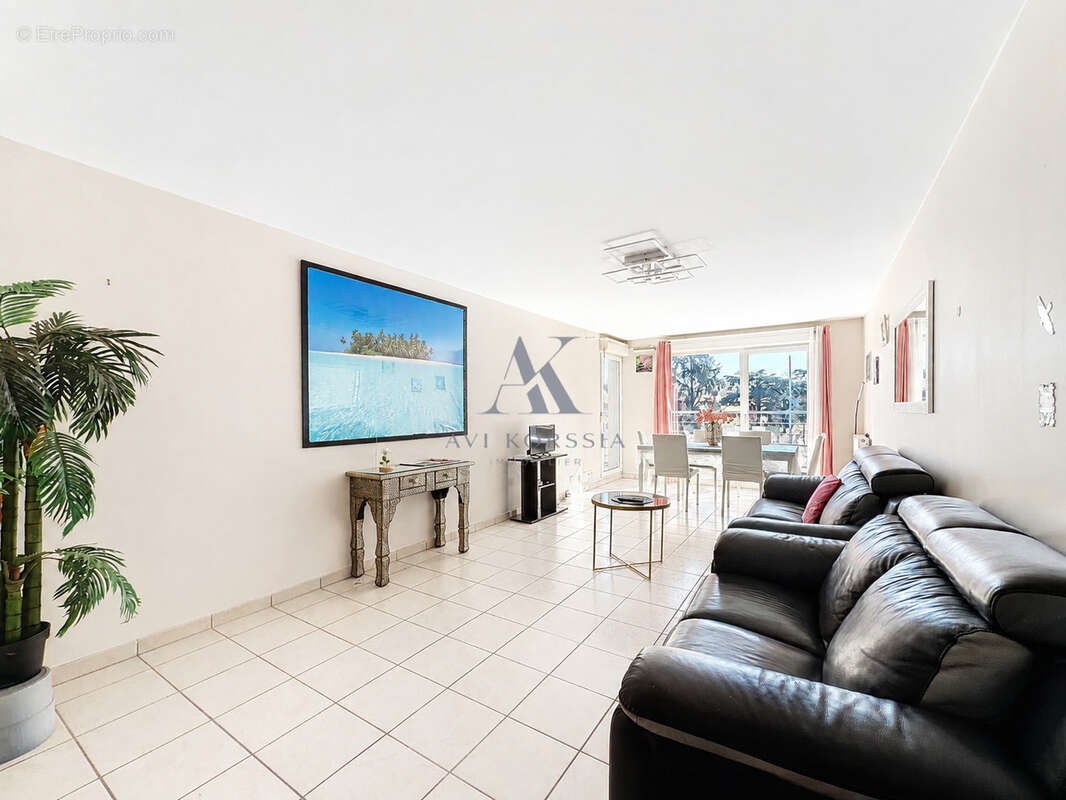 Villeurbanne   Appartement T4 90 m2 avec balcon et garage - photo 2