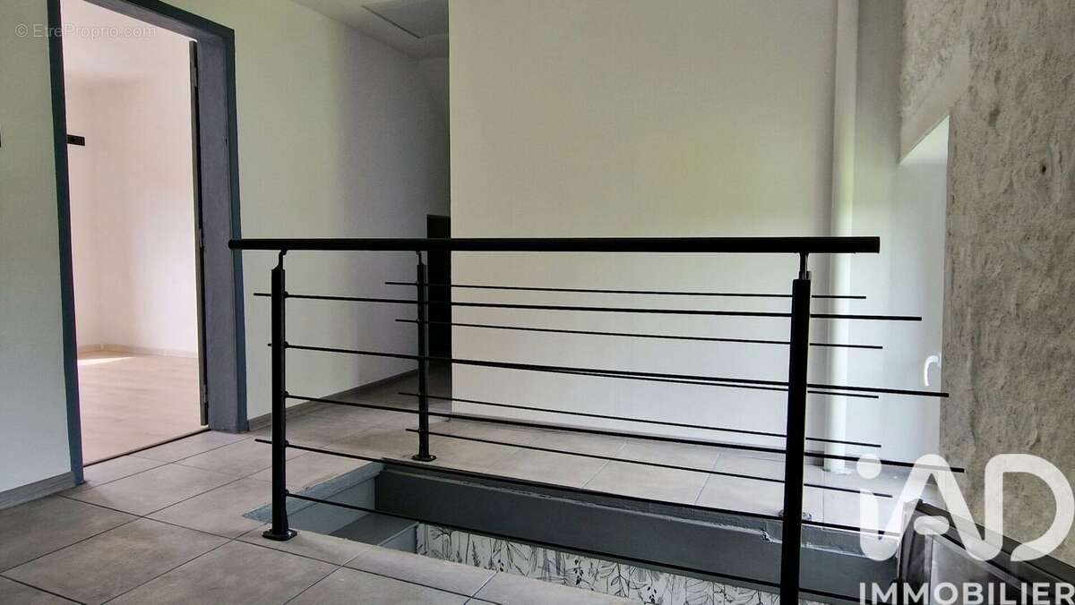 Maison 73 m² à Laurenan  - photo 5