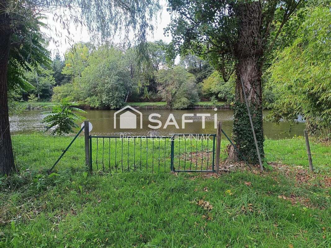 Photo 7 - Terrain à VILLIERS-CHARLEMAGNE