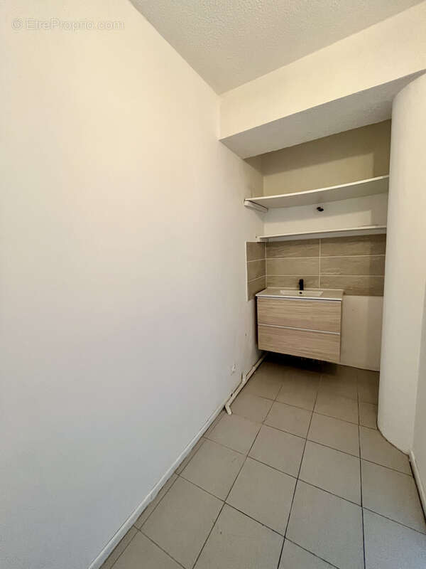 Commerce à MARSEILLE-13E