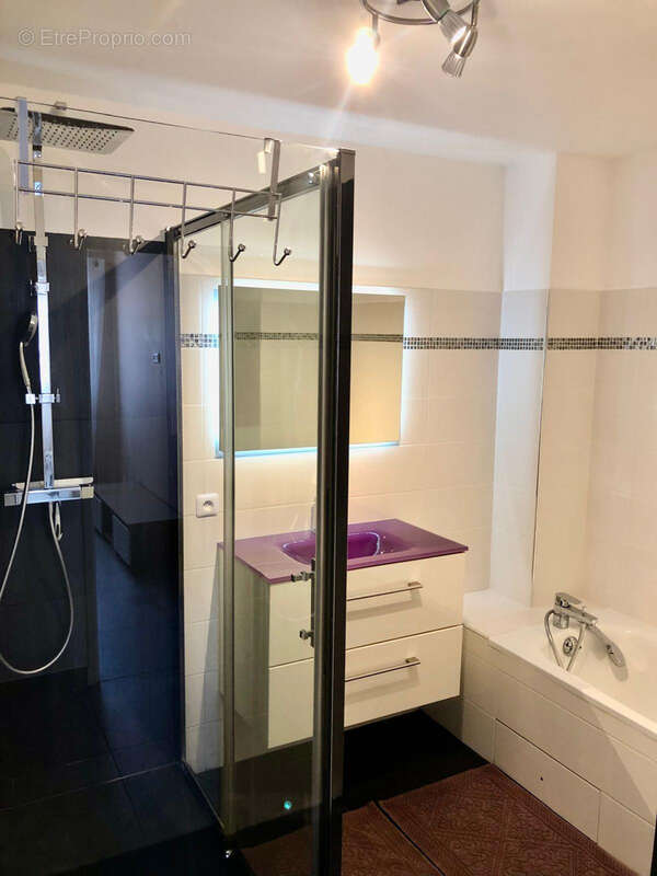 Appartement à GRIMAUD