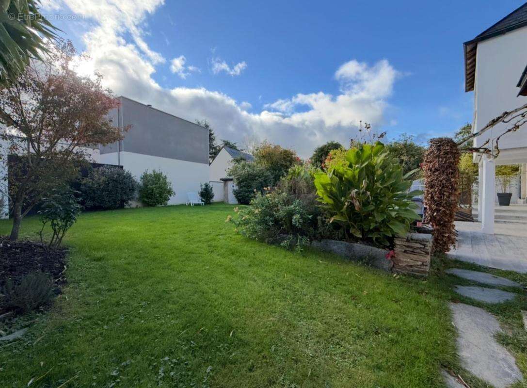 Maison à MALESTROIT